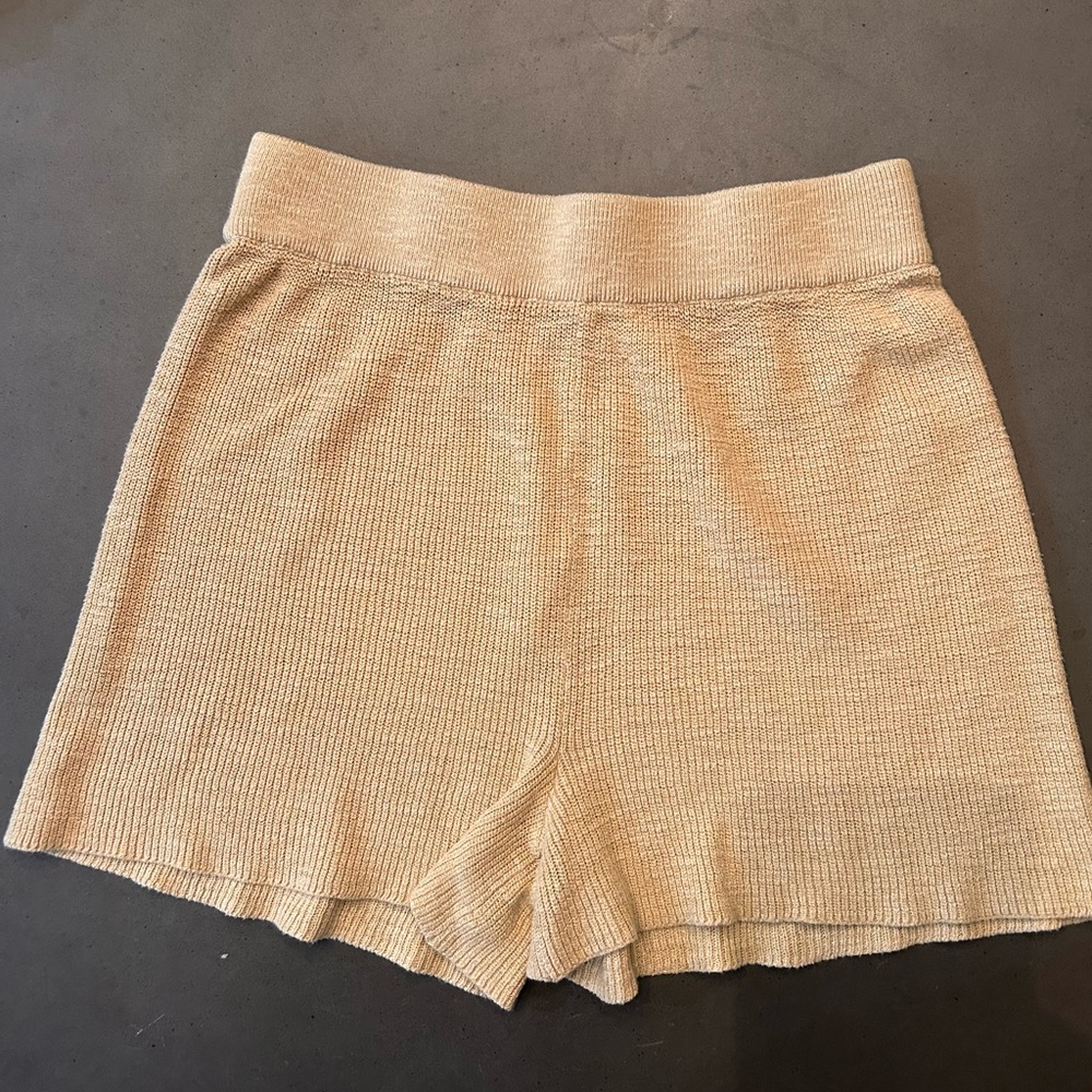 🌊🌴 Free People Beach 🌴🌊 High Waist Cream Knit Shorts